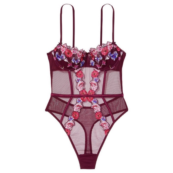 L Vs Victoria’s Secret VERY SEXY
Wicked Floral Embroidery Balconette Teddy- Kir - Picture 2 of 8